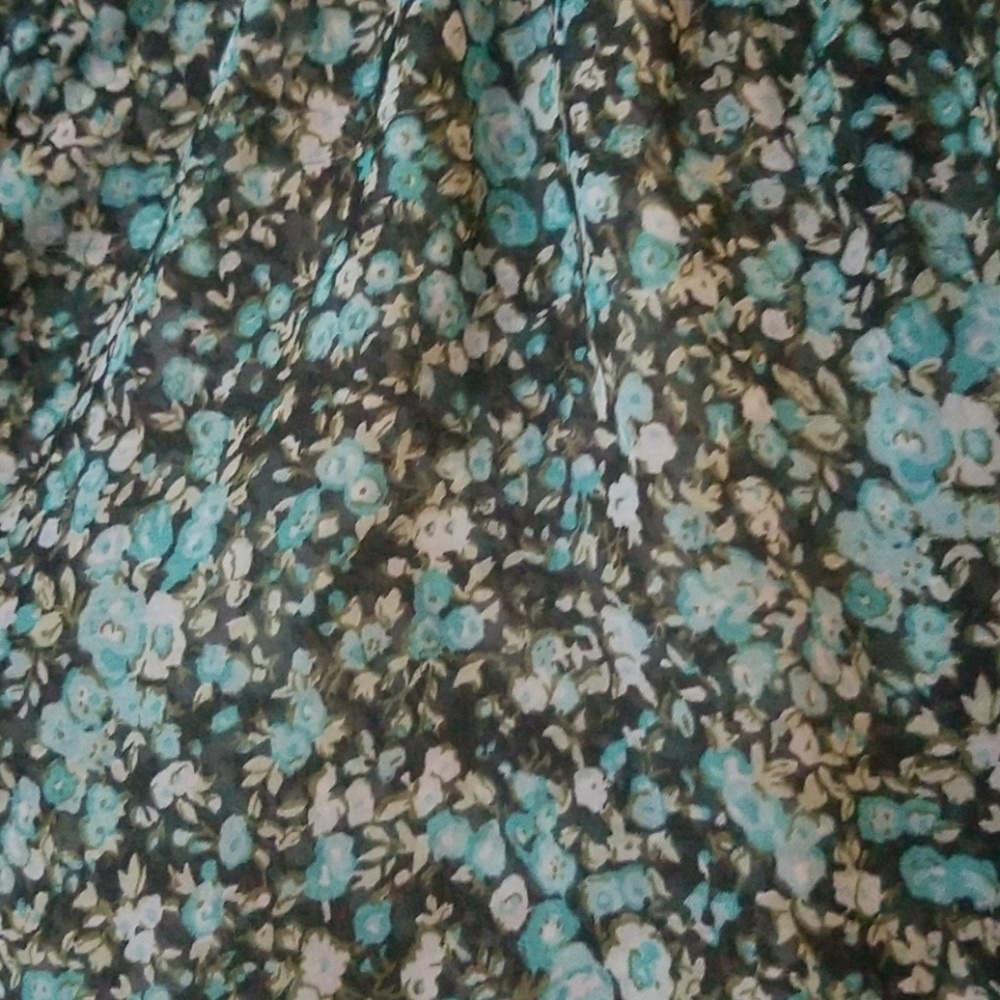 Shirt - Picture 2 of 3